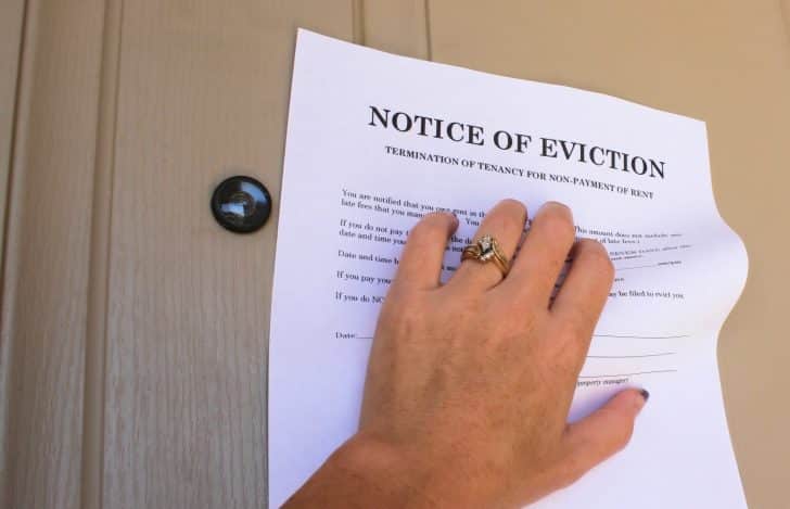 What is The Difference Between an Actual and Constructive Eviction?